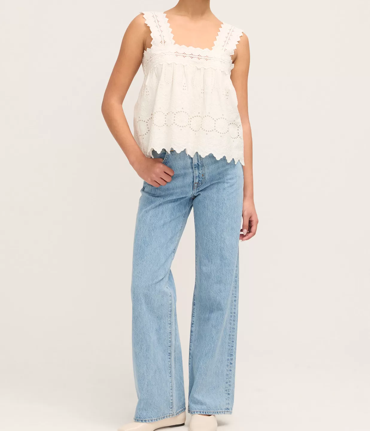 Cheap Amelia Top In Vintage White Tops