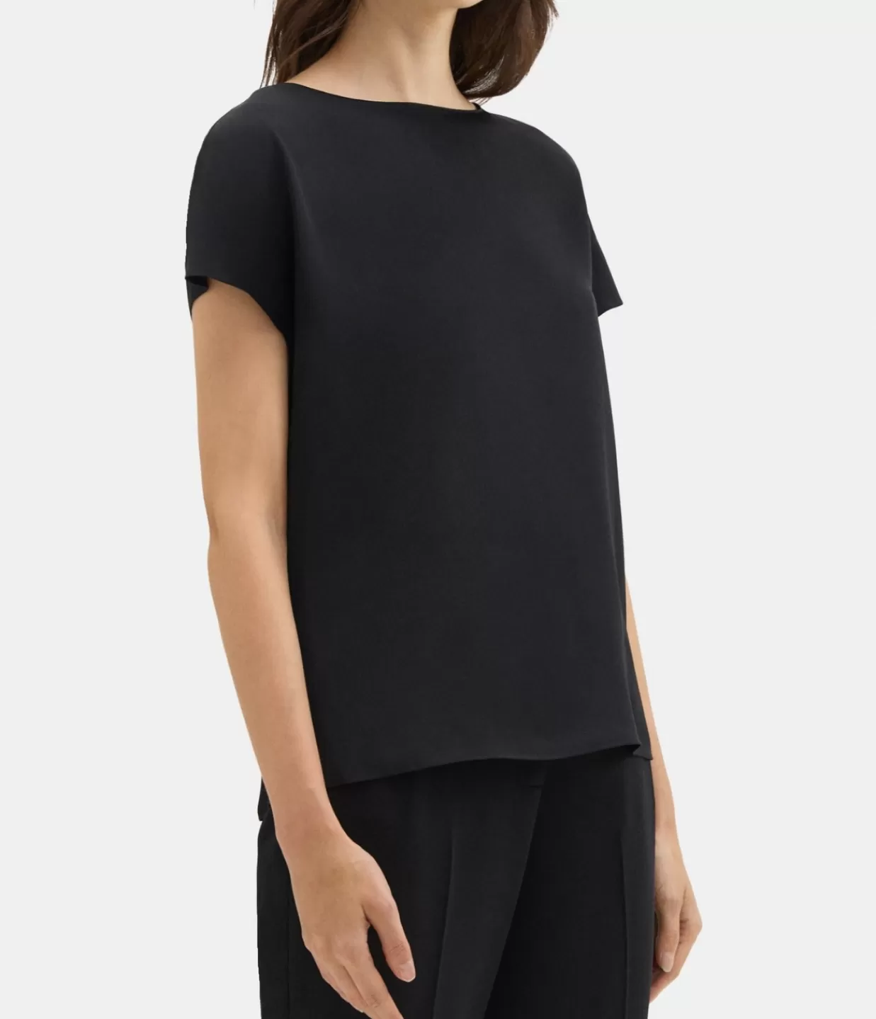 New Cap Sleeve Shell Top In Black Tops