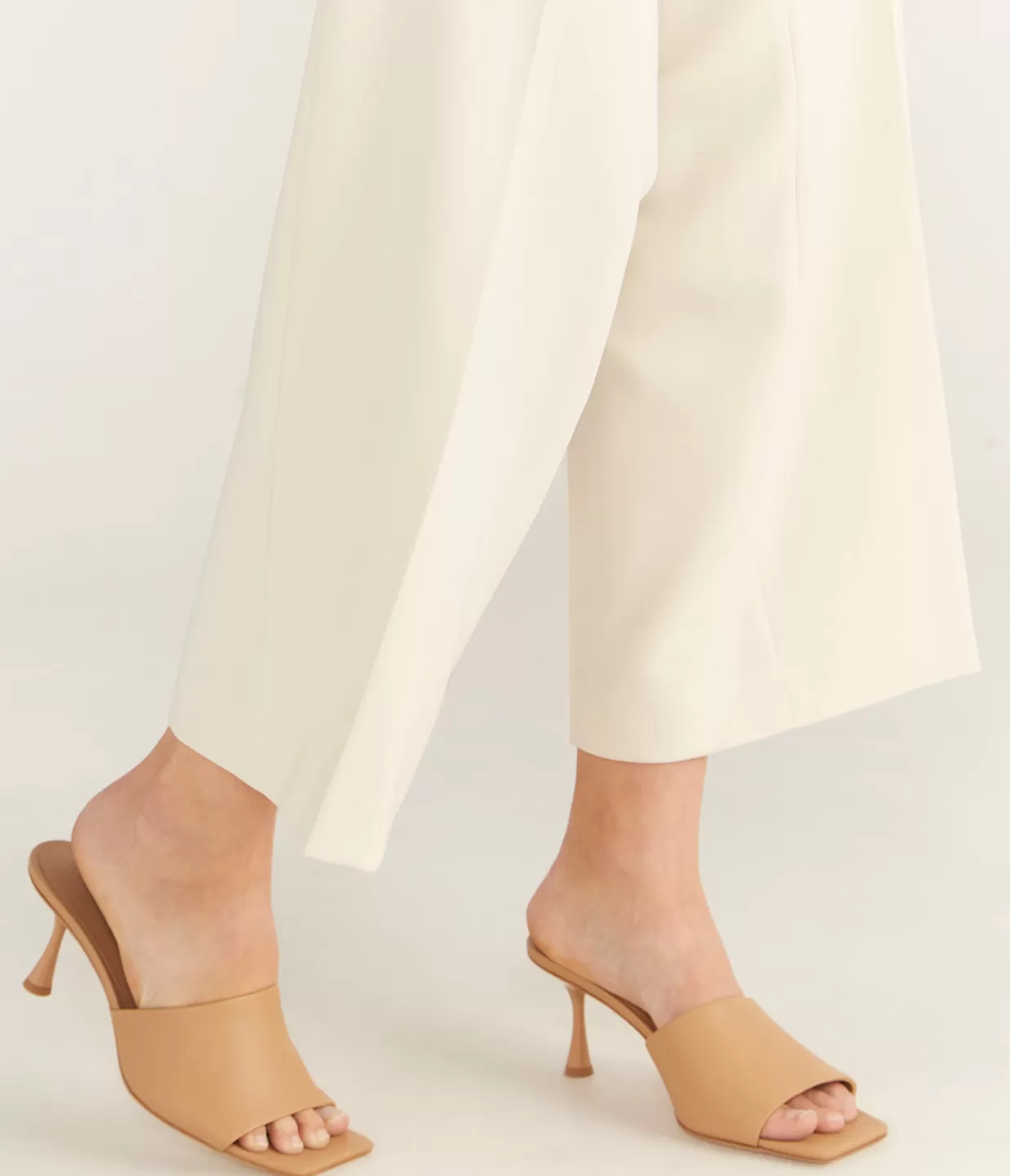 Fashion Classic Mule Heel In Beige Heels & Pumps