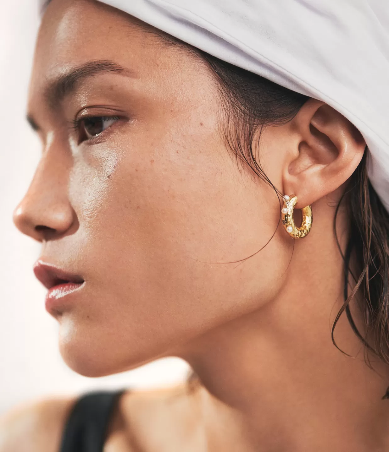 Sale Gem In A Hoop Earring In Gold Jewellery | Earrings