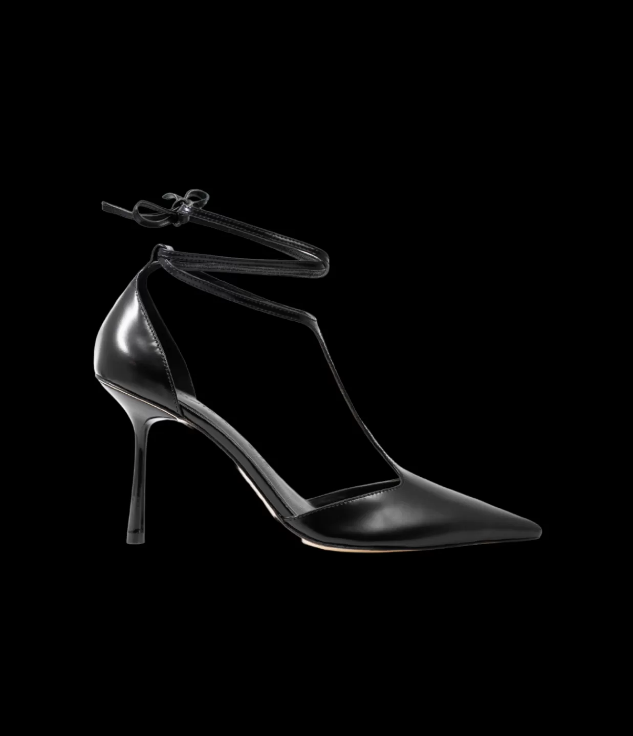 Discount Gisele Pointed Heel In Black Heels & Pumps