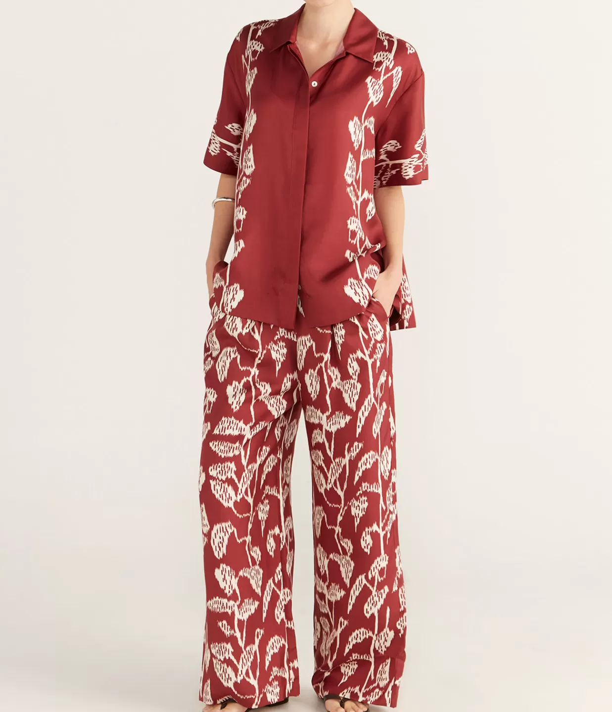 Discount Montauk Silk Shirt In Burgundy Vine Tops