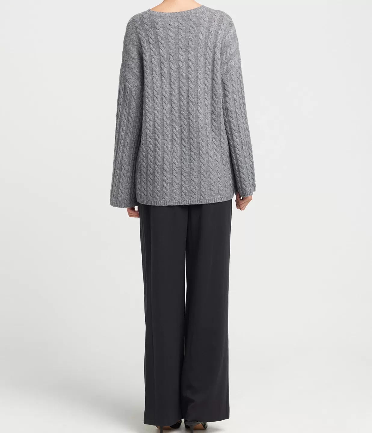 Online Noa Cable Knit Cashmere And Merino Sweater In Medium Grey Knitwear
