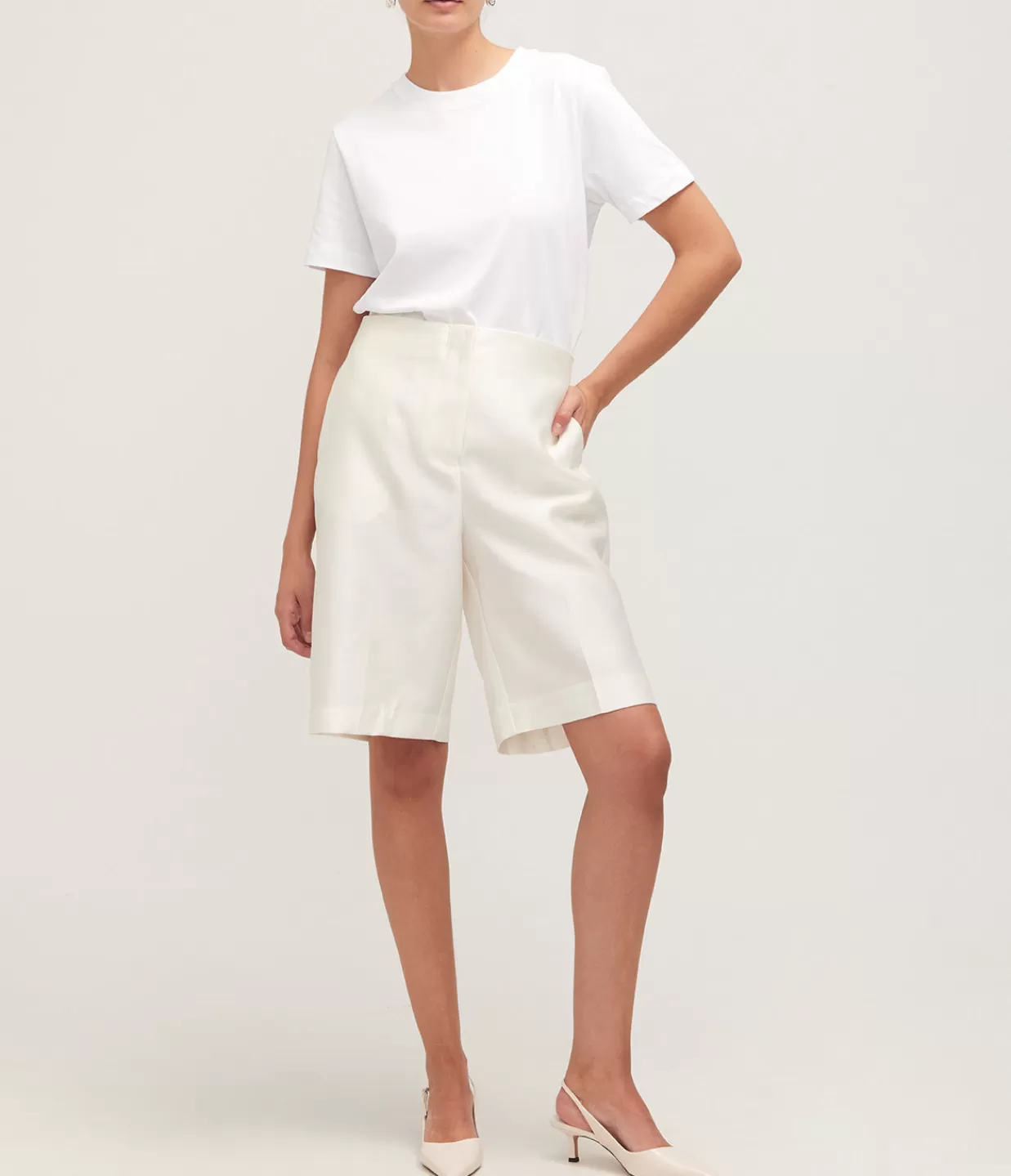 Cheap Tailored Short In Ivory Shorts