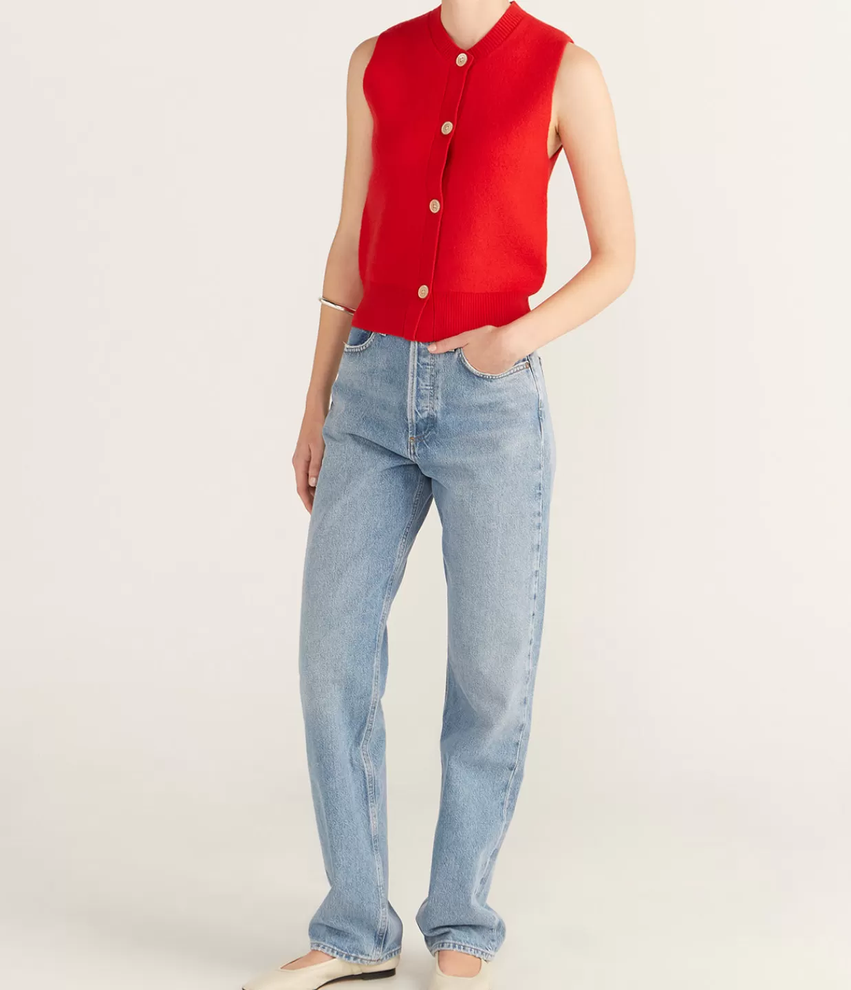 Discount The Riley Vest In Red Knitwear